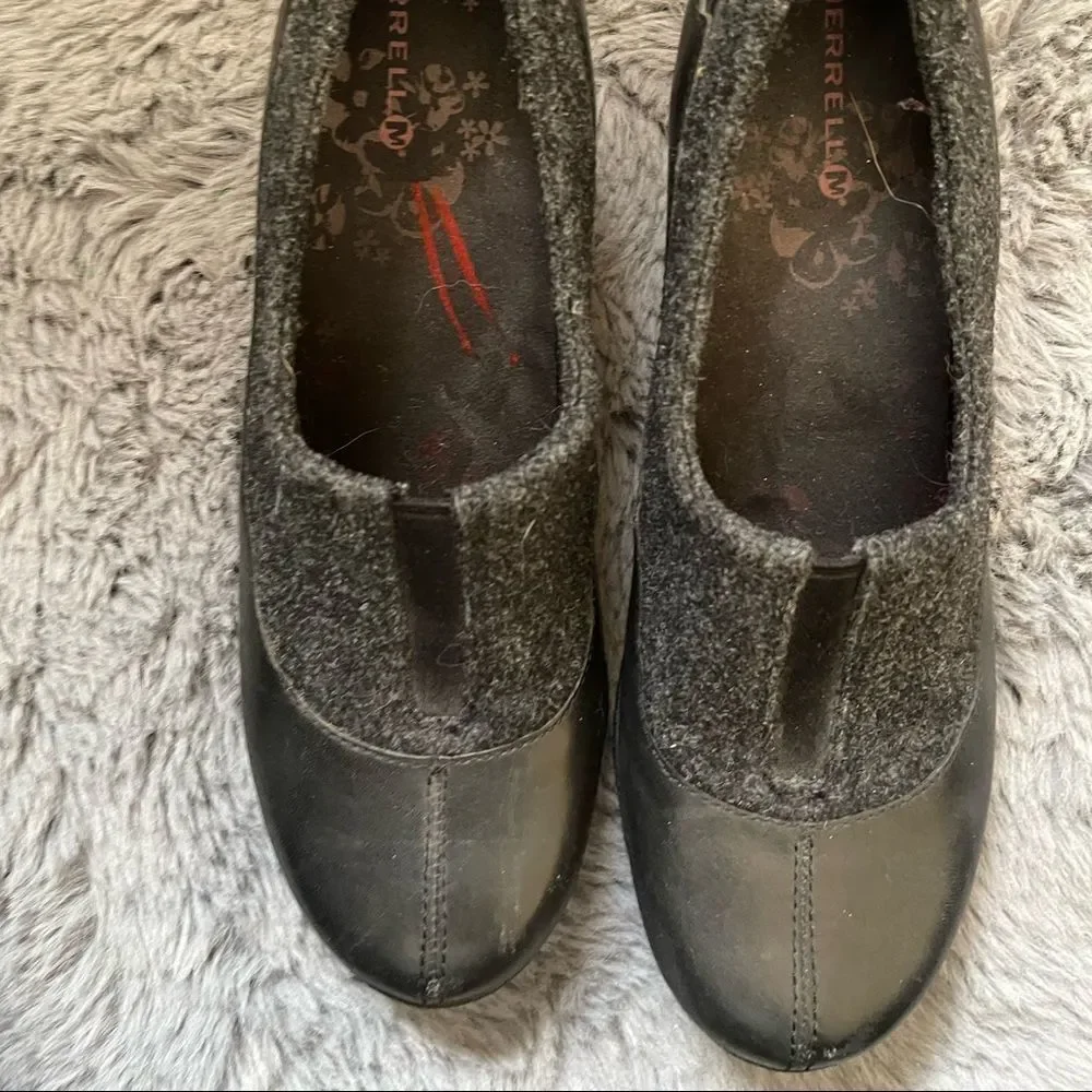 Merrell womens‎ wool and leather wedges